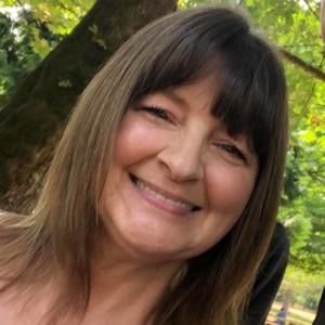 Meet your Posher, Joanie